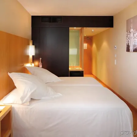 Occidental ホテル